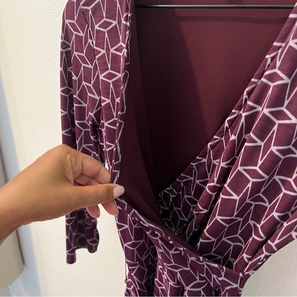 41 Hawthorn Purple Geometric Printed 3/4 Sleeve V‎ Neck Faux Wrap Dress Size S - Picture 6 of 12